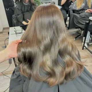 ロング 井上 彩加のヘアスタイル