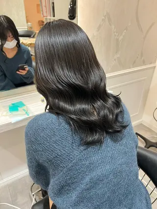 ロング 梅田 カットモデル募集のヘアスタイル