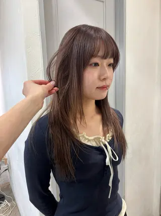 ロング 盛れる透明感カラー・ momokaのヘアスタイル