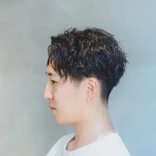 ショート パーマ メンズ 宇野 佑馬のヘアスタイル
