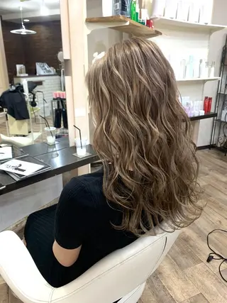 ロング レディース専用🌷咲 の垢抜けブリーチ部屋のヘアスタイル