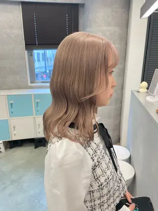 セミロング ♡似合わせハイトーン ♡maiのヘアスタイル
