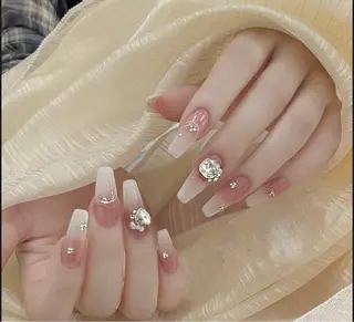 ネイル D-BEAUTY Nailsalonのネイルデザイン