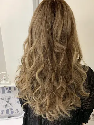 ロング カラー WEST OLAND 安藤のヘアスタイル