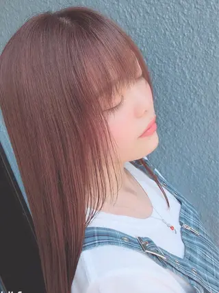 ミディアム カラー デザインカラー✨新倉 佑奈のヘアスタイル