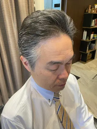 ショート 小野 大輔のヘアスタイル