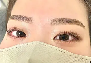 マツエク・マツパ アイブロウ Emiy BeautyLushのマツエク・マツパデザイン