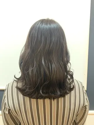 セミロング カラー ✂︎HITOMI✂︎ 副店長のヘアスタイル