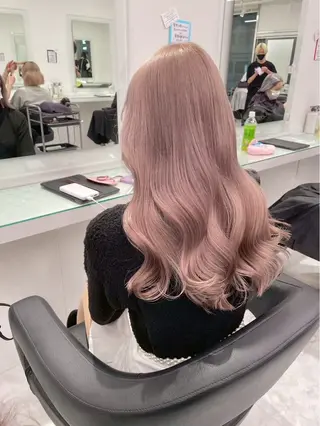 セミロング 曲がる縮毛矯正✨️ パーマ🌀 晃哉‎のヘアスタイル