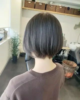 カラー ショート RU RIのヘアスタイル