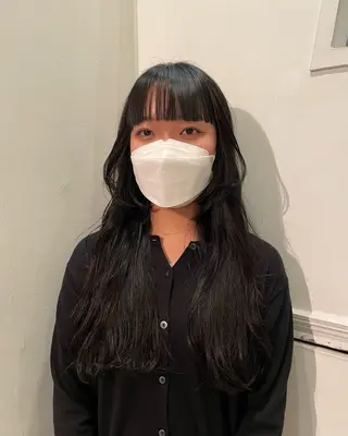 ロング 向坂 亜美のヘアスタイル