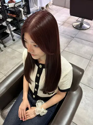 ロング ｶﾉ / 艶カラー/レイヤーのヘアスタイル