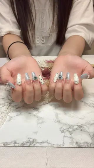 ネイル はな💎ネイル ワンホン、長さ出しのネイルデザイン