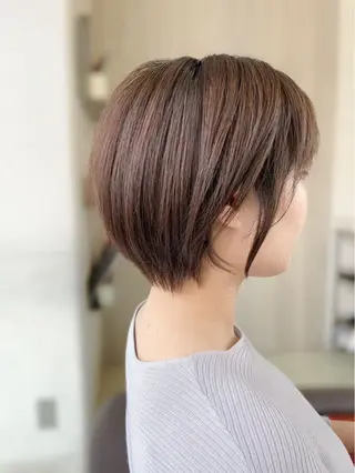 ショート カラー 新井優馬｜縮毛矯正/ 地毛風ストレートのヘアスタイル