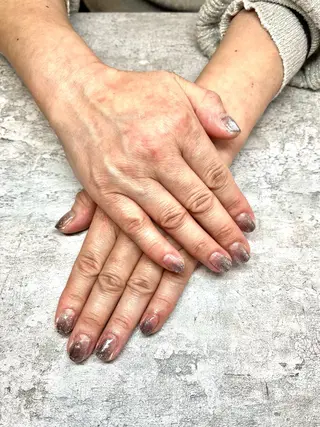 ネイル 岸本 郁美のネイルデザイン