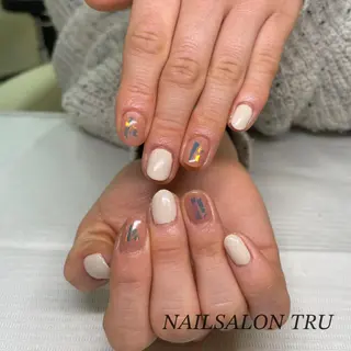 ネイル 𝐼𝑁𝑂𝑈𝐸 𝑀𝐼𝐴のネイルデザイン