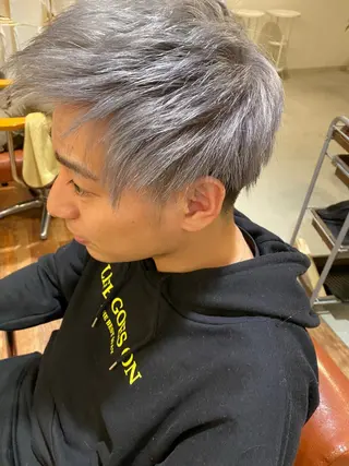 ショート カラー メンズ 内野 友貴のヘアスタイル
