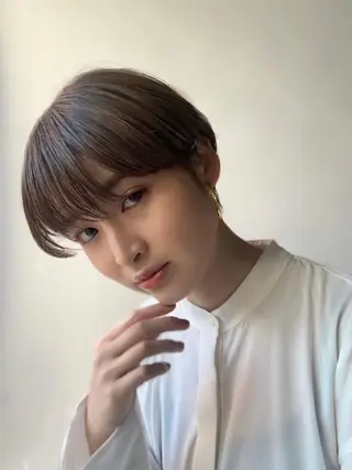 ショート カラー 大川 愛未のヘアスタイル