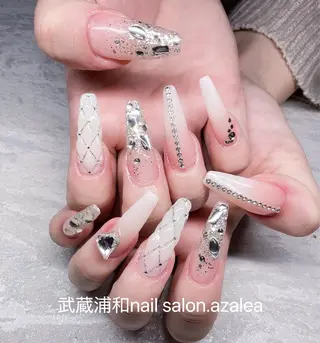 ネイル R inのネイルデザイン