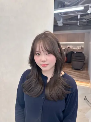 ロング カラー 韓国風レイヤーカラー ライムのヘアスタイル