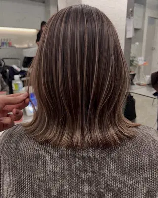 ミディアム カラー n/m by JIL BLAN KAIのヘアスタイル