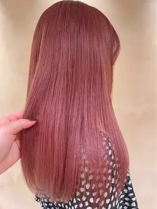 ロング カラー 山本 真綺のヘアスタイル