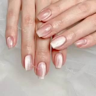 ネイル 🦋 Queenieのネイルデザイン