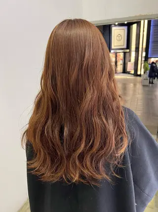 ロング カラー 柴田 綺音のヘアスタイル