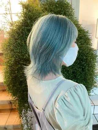 ミディアム ハイトーンカラー🌈 メンズパーマ鈴木康平のヘアスタイル