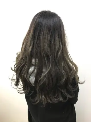 セミロング カラー Rayt hair レイトヘアーのヘアスタイル