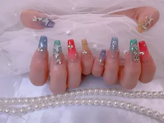 ネイル UMI ネイルサロン新宿🎀のネイルデザイン