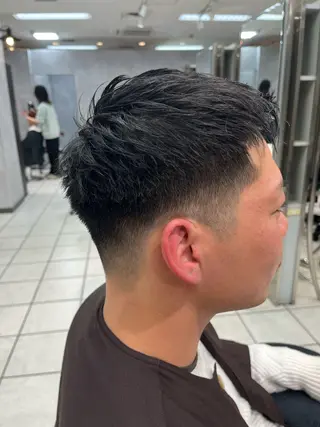 ショート メンズ アートディレクター 尾内 友美のヘアスタイル