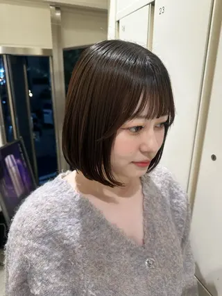 ショート カラー ヘアアレンジ タイトボブ個性派カラ ーAKANEのヘアスタイル