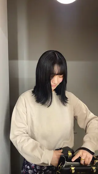 ミディアム カラー 透明感カラー 🦙なりたりみのヘアスタイル
