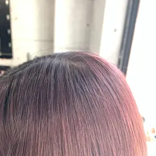 ショート カラー パーマ ヘアアレンジ メンズ キッズ ネイル マツエク・マツパ 切りっぱなしヘアボブ ミディアムヘアRYOのヘアスタイル