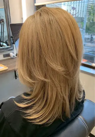 ミディアム カラー 白鳥 正孝のヘアスタイル