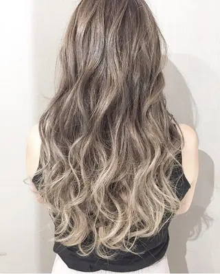 ロング カラー Lien 深井店のヘアスタイル