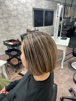ミディアム カラー フェードパーマ 新倉幸之助のヘアスタイル