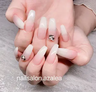 ネイル R inのネイルデザイン