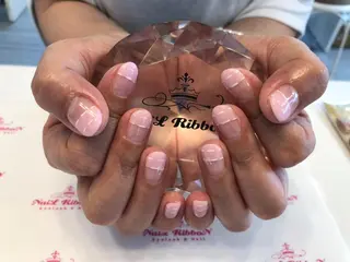ネイル ネイルリボン 受付スタッフのネイルデザイン