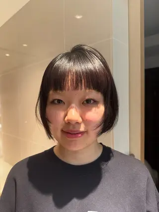 カラー 🌱艶髪ストレート✨ 🦖せりか🦖のヘアスタイル
