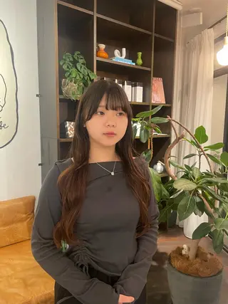 ロング 西野 優夏のヘアスタイル