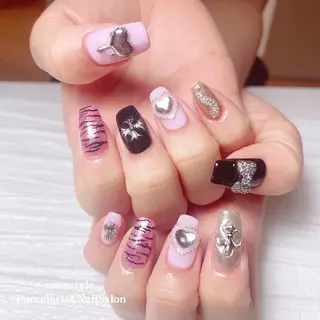 ミディアム ネイル 🐾enen style 🐾のネイルデザイン