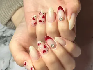 ネイル 新山 聖のネイルデザイン