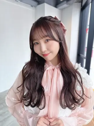 ロング 羽場 友紀のヘアスタイル