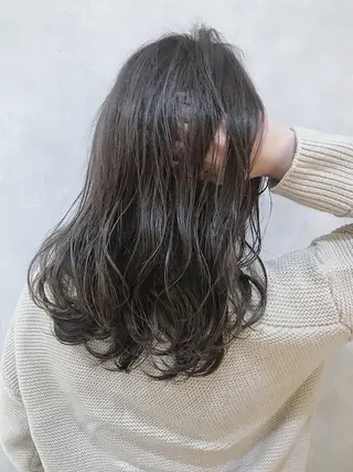 セミロング カラー MOU namba ムウナンバのヘアスタイル