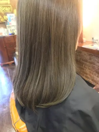 セミロング カラー 桧山 真のヘアスタイル