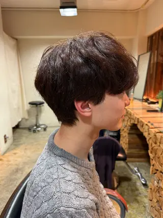 メンズ 須藤　優真 切りっぱなしボブのヘアスタイル