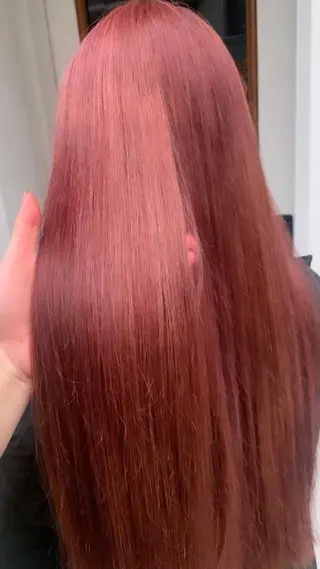 ロング SEAM アキホのヘアスタイル