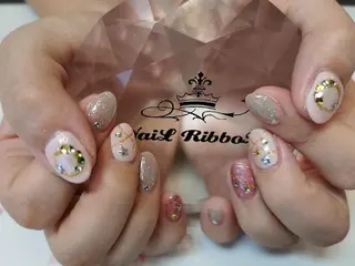 ネイル ネイルリボン 受付スタッフのネイルデザイン